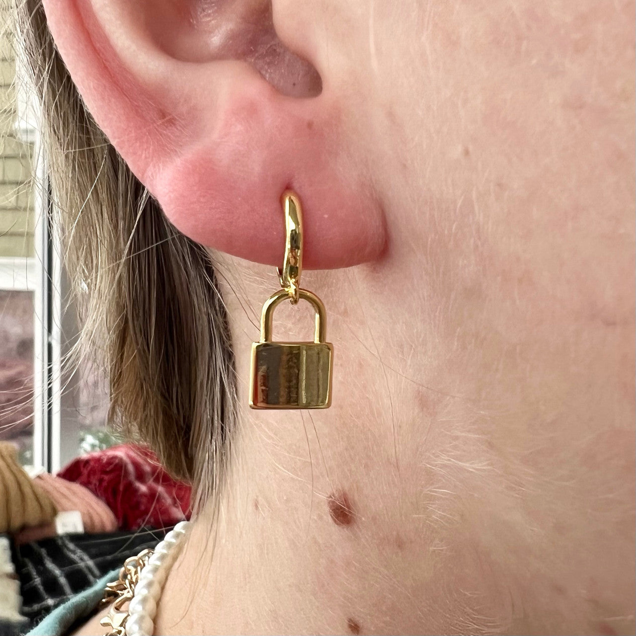 Lock Hoops