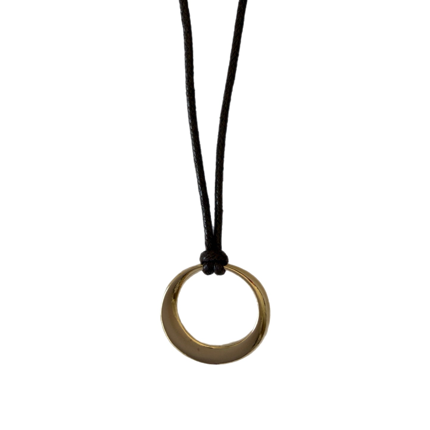 Large Round Ring Cord Necklace in Gold