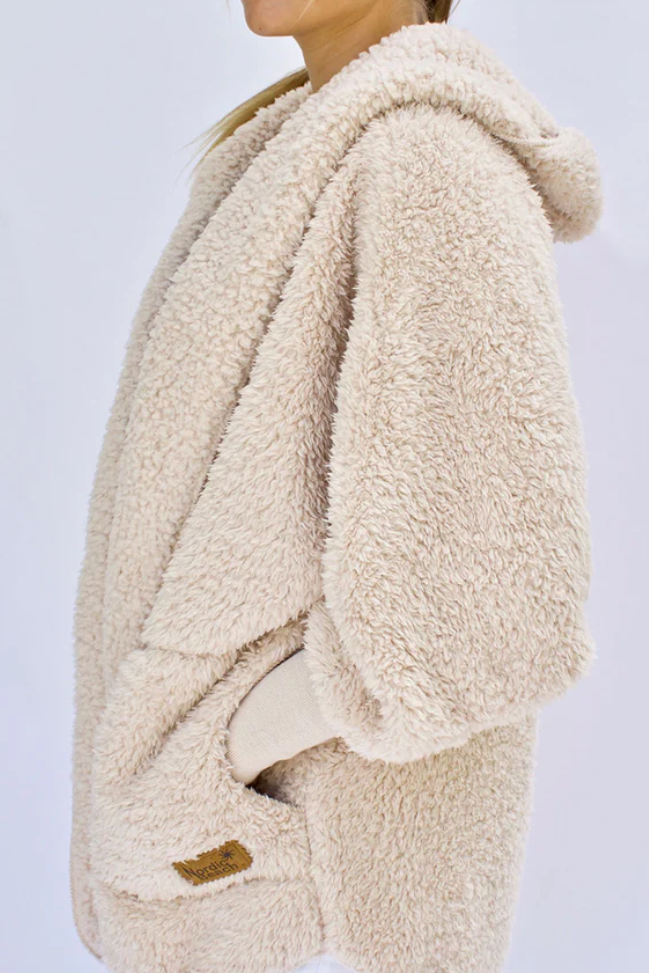 Nordic Beach Body Wrap in Fluffy Frappe