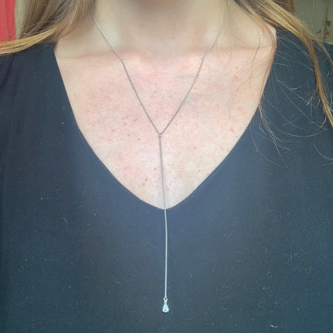Delicate Teardrop Necklace Silver