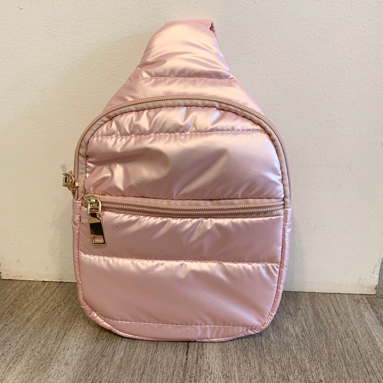 Puff Sling Bag in Light Pink